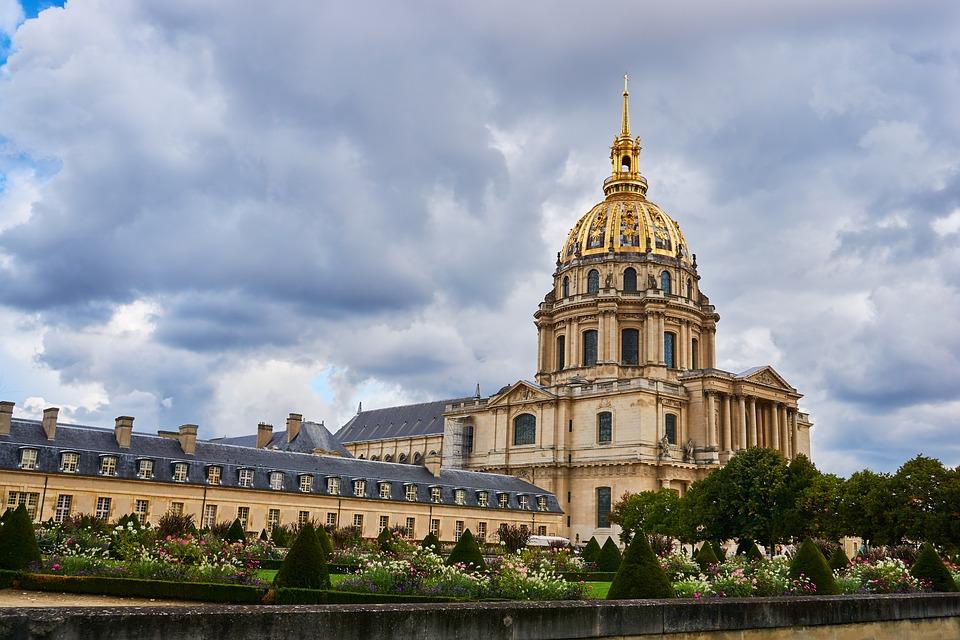 Playmobil at the Invalides: History... Forward, March!