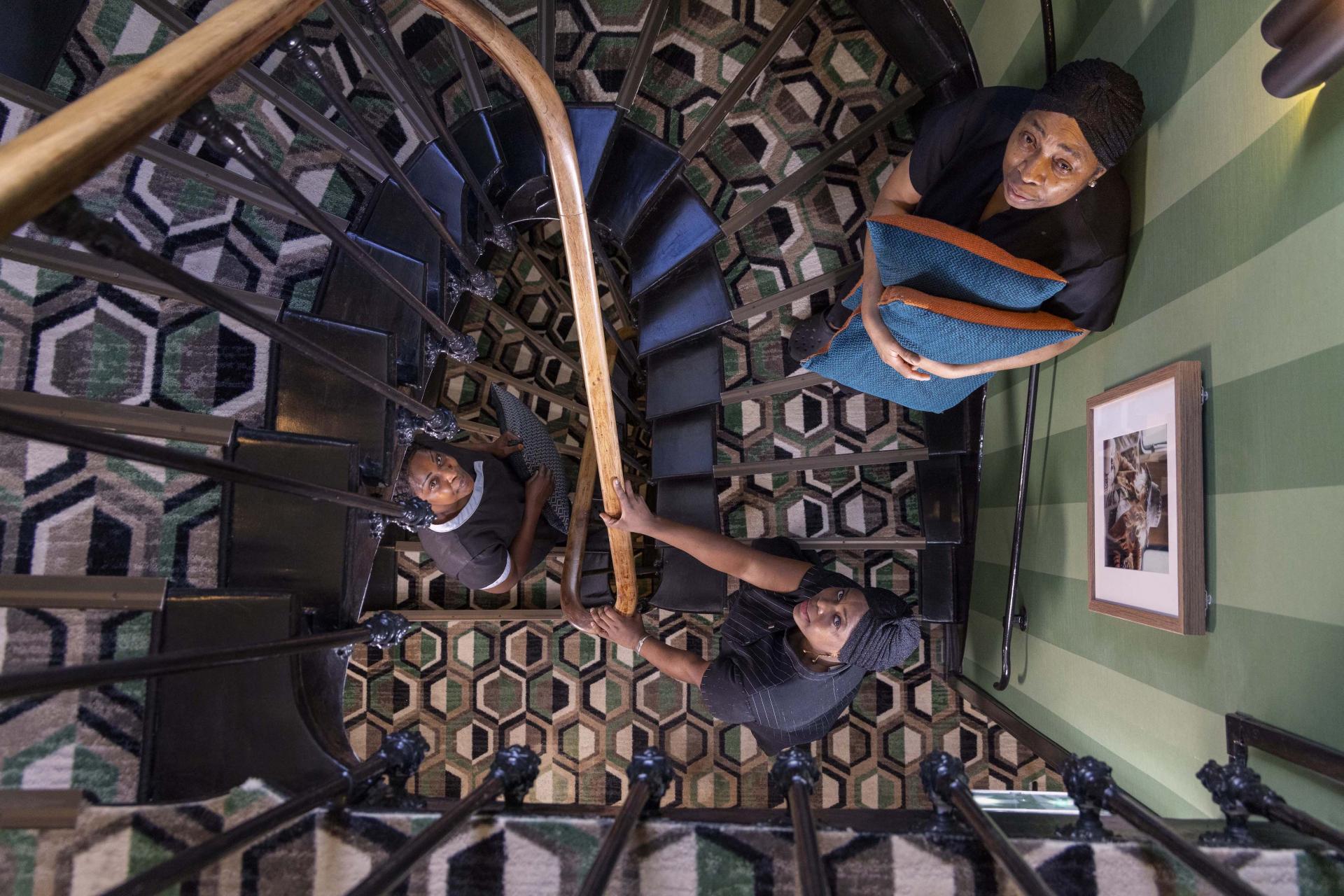 Hotel Eiffel Turenne - Equipo