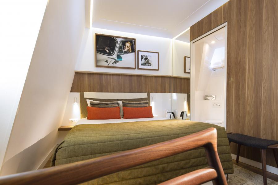 Classic Room with Paris rooftops view